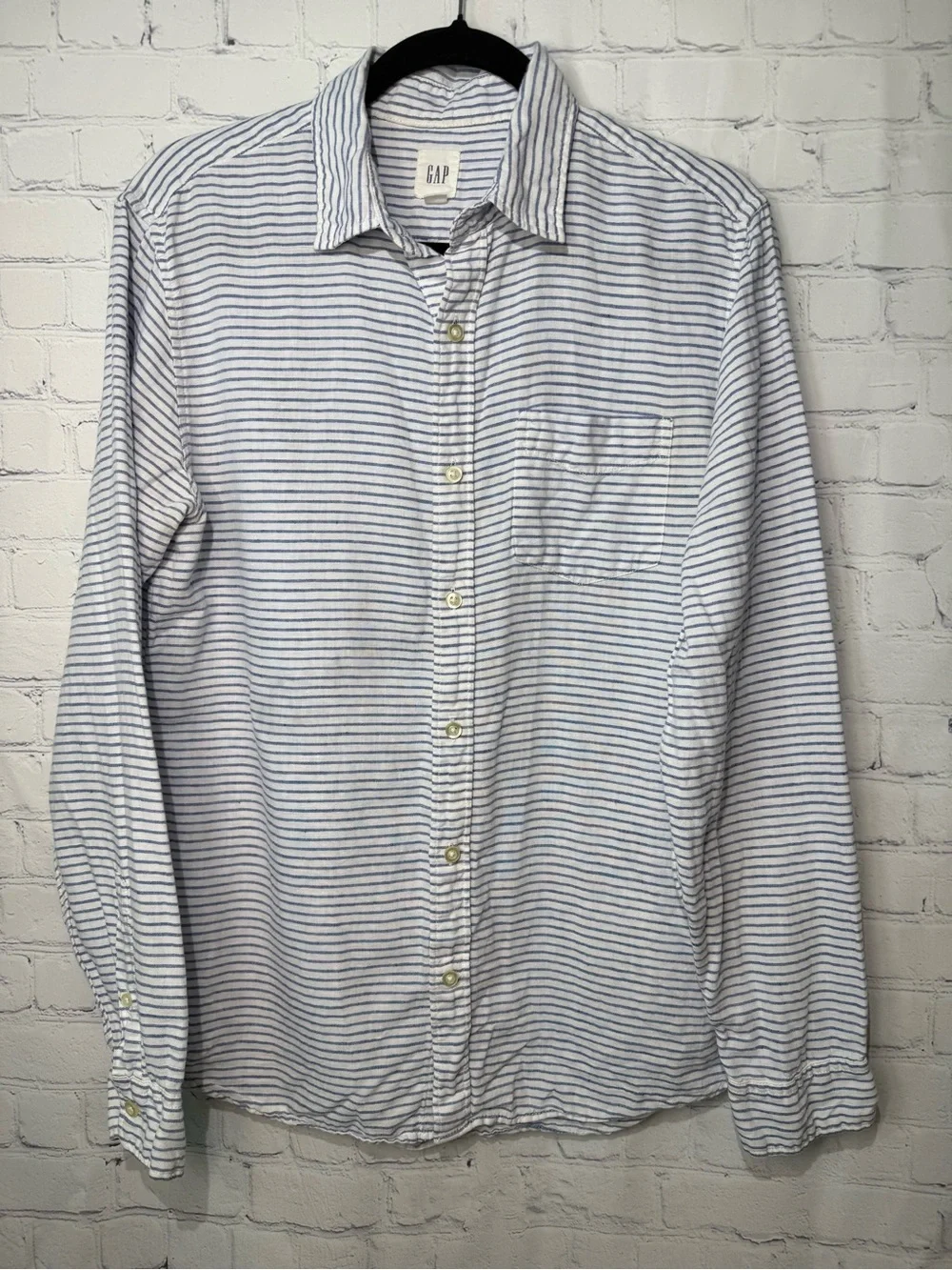 GAP size medium blue & white striped button down